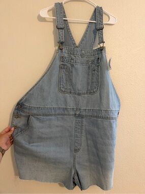 Old Navy Baggy Cut-Off Jean Shortalls